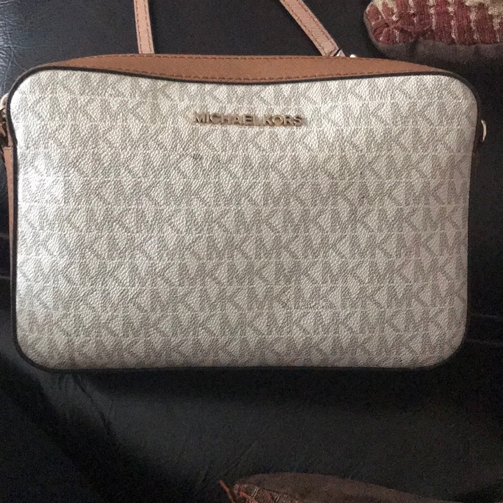 White/ brown / gold details MICHEAL KORS BAG